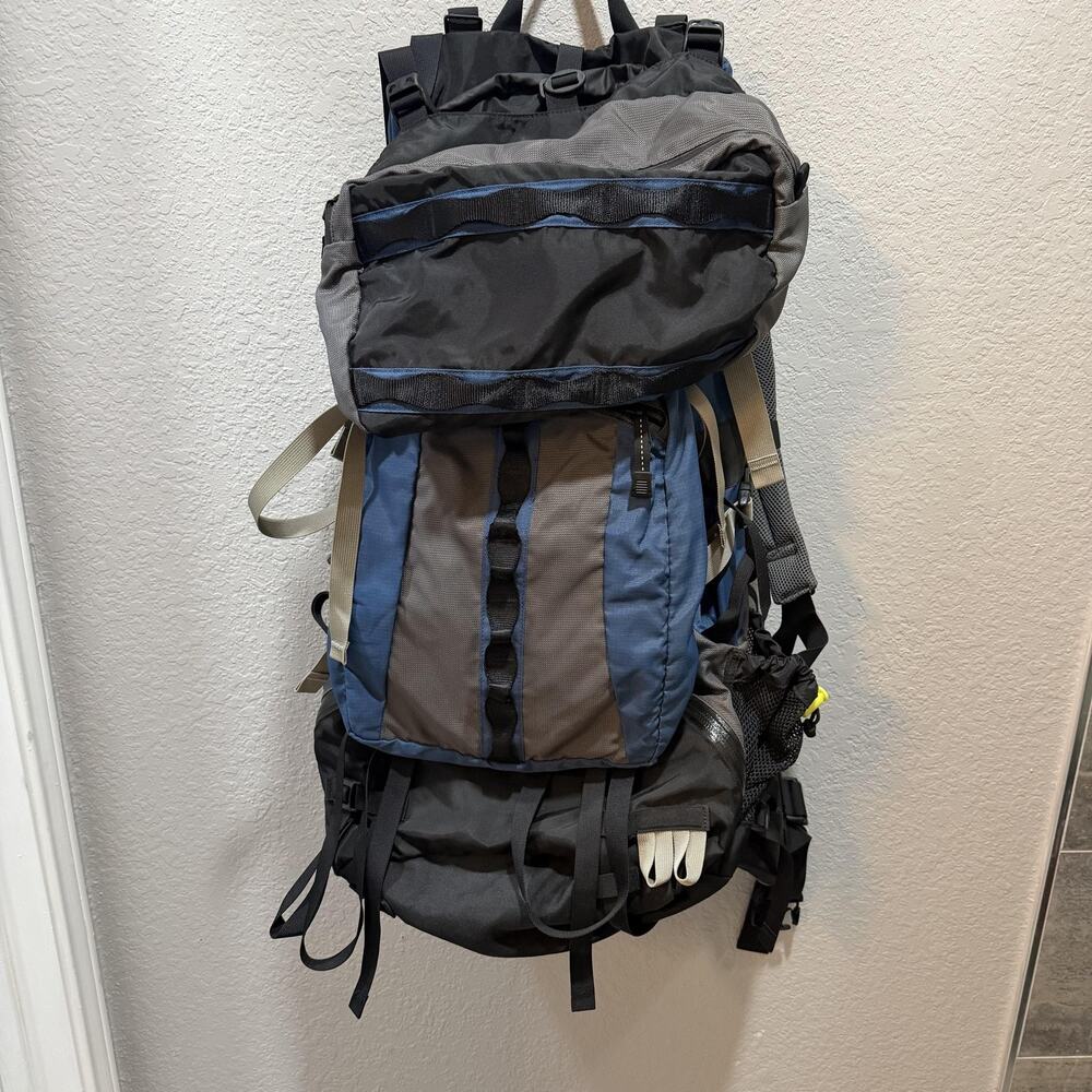 Galyan's Mountain Guide 90 Backpack Blue One Size Hiking Pack Trail Camping